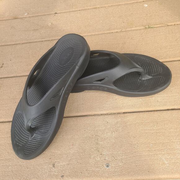 Oofos Ooriginal Unisex Recovery Sandals Flip Flops Classic Black‎ Men 9 Women 11 - Picture 6 of 8